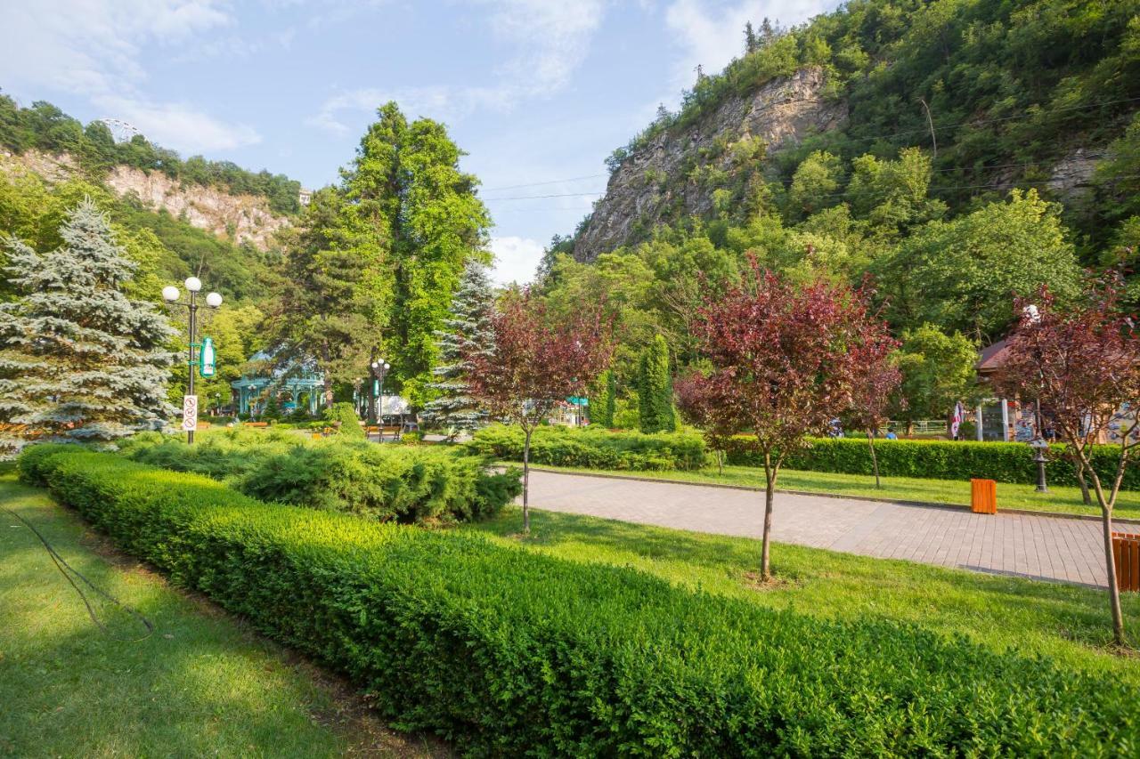 Mereti Hotel Borjomi ภายนอก รูปภาพ