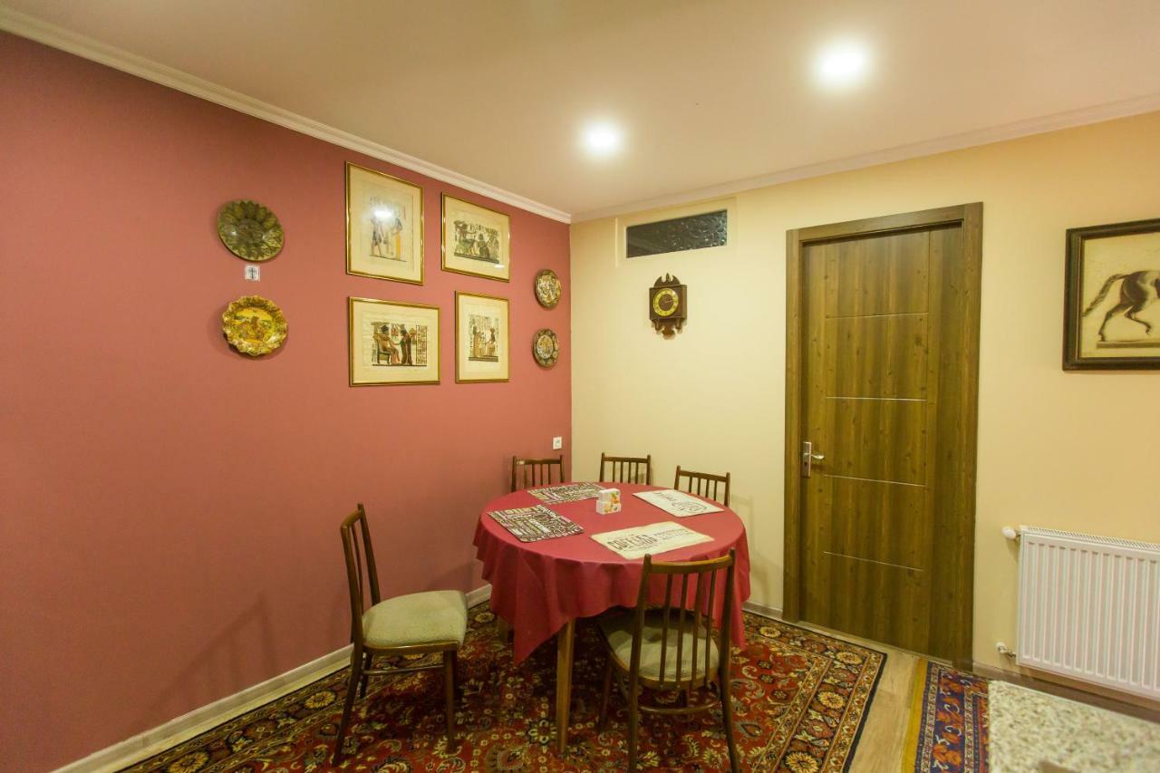 Mereti Hotel Borjomi ภายนอก รูปภาพ